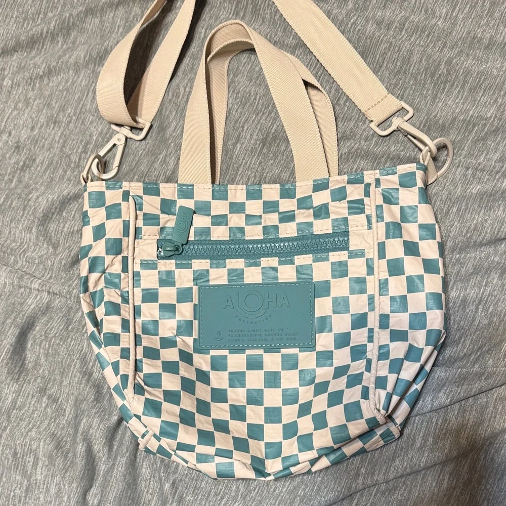 ALOHAS Blue and Cream Checkered Tote Bag - Picture 1 of 7